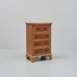 1140 2633 CHEST OF DRAWERS